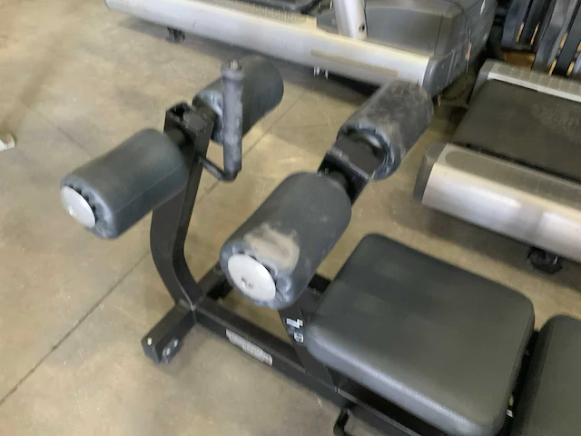 Technogym - abdominal crunch bench - power station - afbeelding 4 van  4