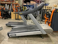 Technogym - classic run - 700 led - treadmill - afbeelding 1 van  5