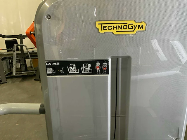 Technogym - element - legpress - power station - afbeelding 3 van  8