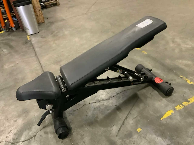 Technogym - element adjustable - bench - power station - afbeelding 4 van  4