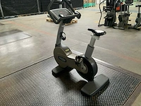 Technogym - excite 500 led - uprightbike - home trainer - afbeelding 5 van  5