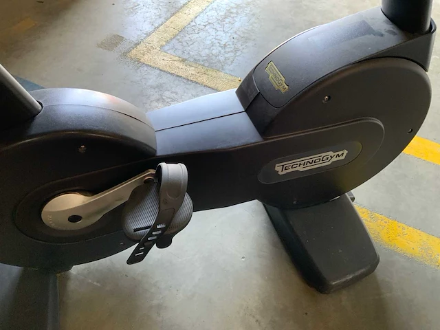 Technogym - excite new bike - 500led - home trainer - afbeelding 4 van  4