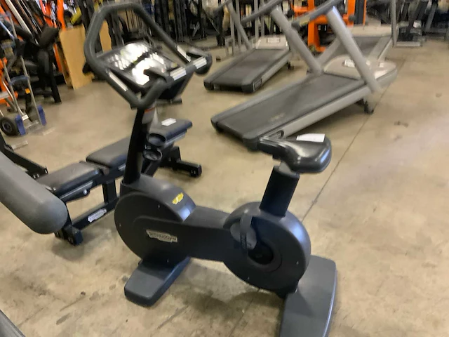 Technogym - excite new bike - 700 led - home trainer - afbeelding 5 van  5
