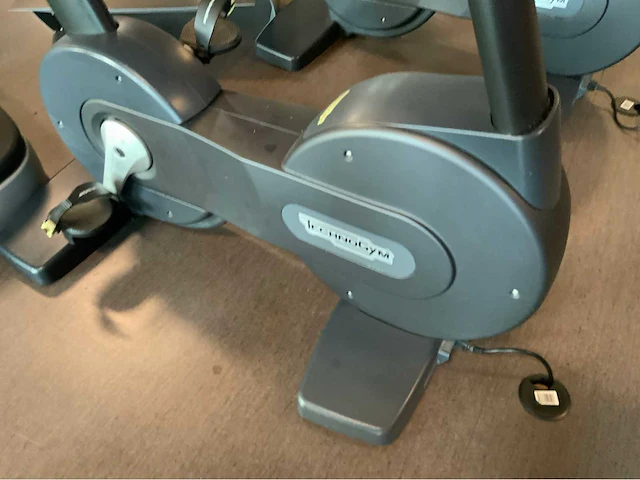 Technogym - excite new bike - 700 visioweb - home trainer - afbeelding 10 van  11