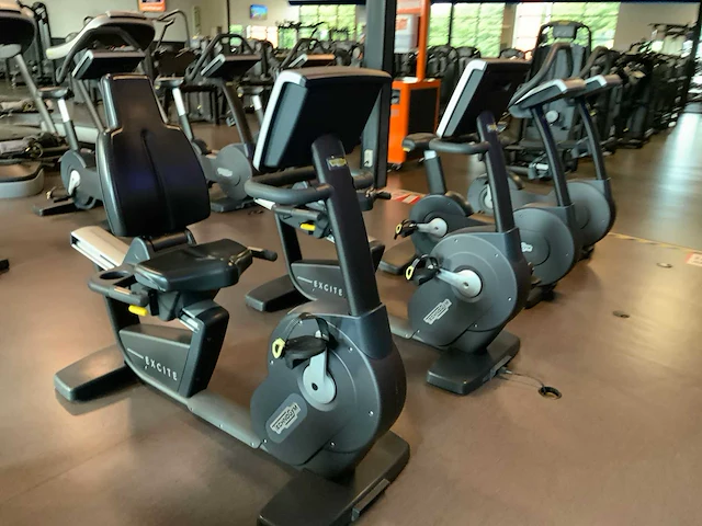 Technogym - excite new bike - 700 visioweb - home trainer - afbeelding 5 van  7