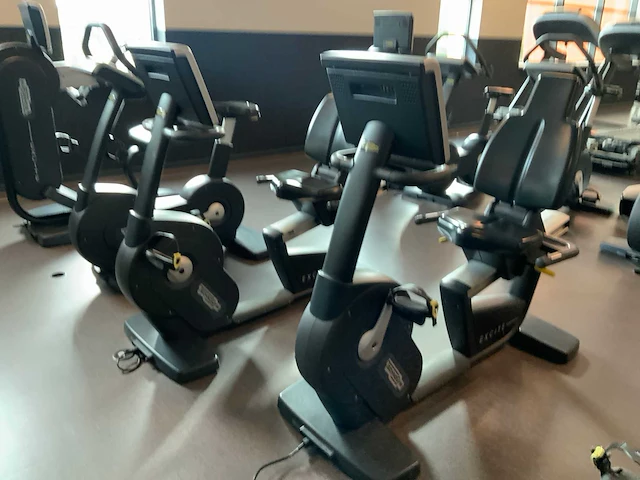 Technogym - excite new bike - 700 visioweb - home trainer - afbeelding 1 van  7