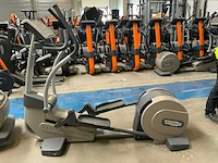 Technogym - excite synchro - 500 led - crosstrainer - afbeelding 2 van  6