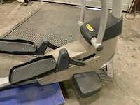 Technogym - excite synchro - 500led - crosstrainer - afbeelding 2 van  6