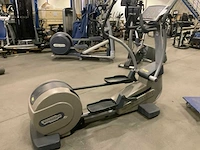 Technogym - excite synchro - 500led - crosstrainer - afbeelding 5 van  6