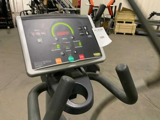 Technogym - excite synchro - 500led - crosstrainer - afbeelding 4 van  6