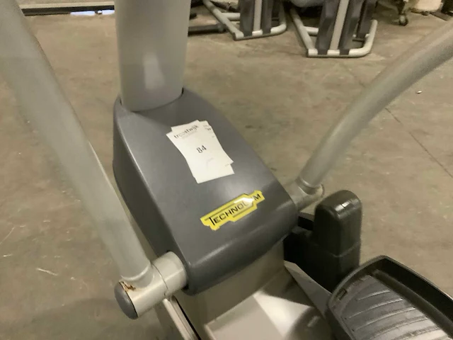Technogym - excite synchro - 700 led - crosstrainer - afbeelding 3 van  5