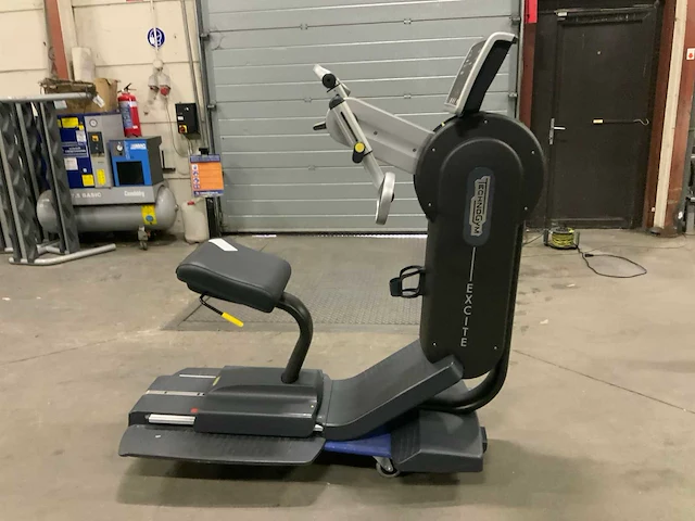 Technogym - excite+ top - 700 led - crosstrainer - afbeelding 1 van  7