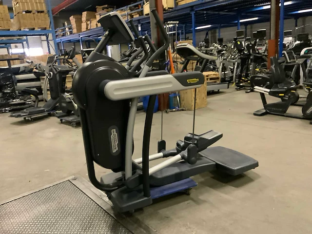 Technogym - excite+ vario - 500 led - crosstrainer - afbeelding 6 van  6
