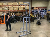 Technogym - isotonic - chin dip - power station - afbeelding 1 van  5