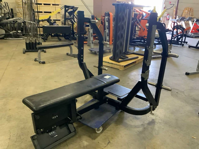 Technogym - pure flat - adjustable bench - power station - afbeelding 2 van  6