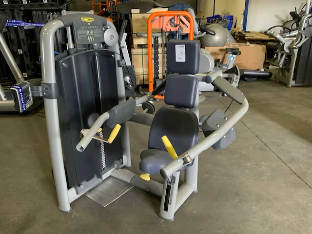Technogym - selection line - delts machine - power station - afbeelding 1 van  5