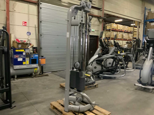 Technogym - selection line - ercoline rehah - treadmill - afbeelding 4 van  6