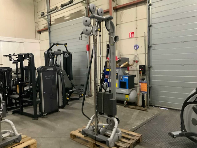 Technogym - selection line - ercoline rehah - treadmill - afbeelding 1 van  7