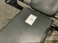 Technogym abdominal crunch bench krachtstation - afbeelding 3 van  6