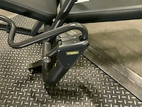 Technogym abdominal crunch bench krachtstation - afbeelding 5 van  6
