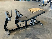 Technogym abdominal crunch bench krachtstation - afbeelding 5 van  5