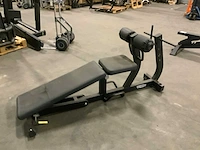 Technogym abdominal crunch bench krachtstation - afbeelding 4 van  4