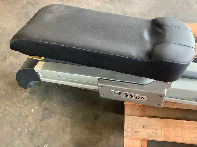 Technogym anterior stretch machine krachtstation - afbeelding 3 van  6