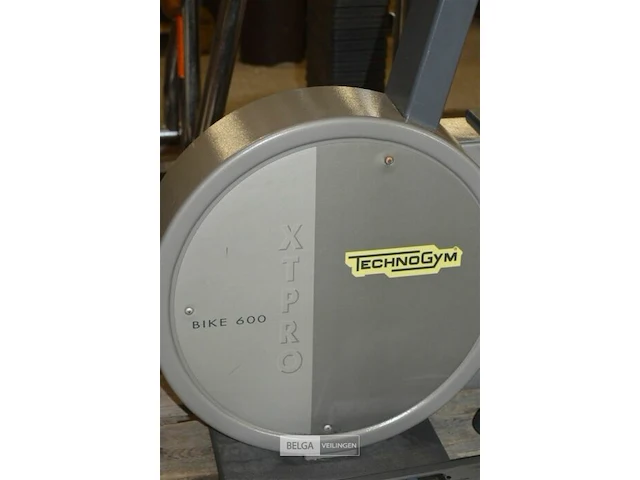 Technogym bike 600 xtpro hometrainer - afbeelding 2 van  9