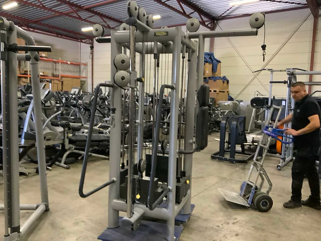 Technogym cable tower pulley krachtstation - afbeelding 1 van  7