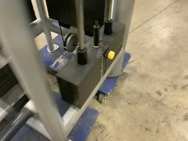 Technogym cable tower pulley krachtstation - afbeelding 3 van  7