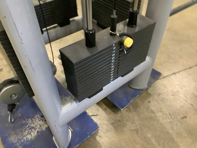 Technogym cable tower pulley krachtstation - afbeelding 6 van  7