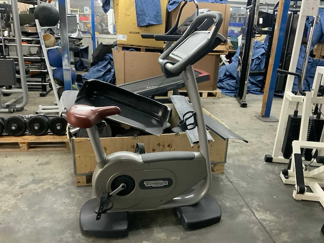 Technogym classic bike 700 led home trainer - afbeelding 2 van  4
