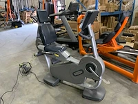 Technogym classic recline 700 led recumbent bike home trainer - afbeelding 6 van  6