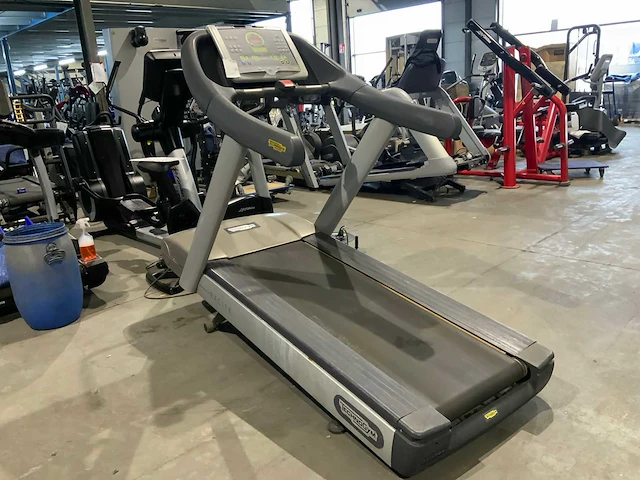 Technogym classic run 700 led loopband - afbeelding 4 van  5