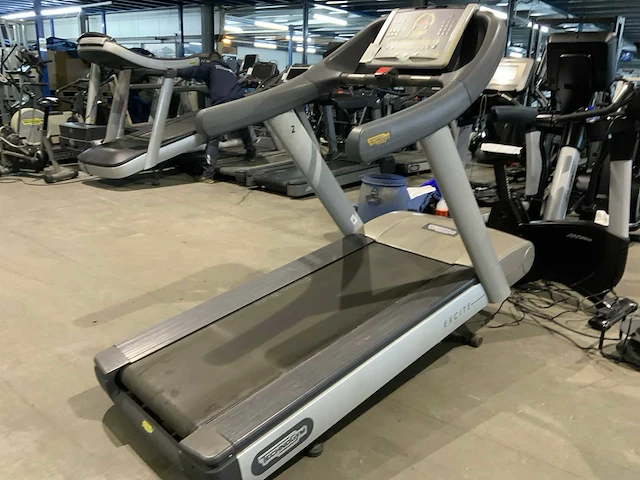 Technogym classic run 700 led loopband - afbeelding 5 van  5