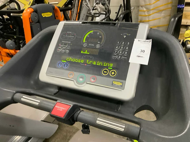 Technogym classic run 700 led loopband - afbeelding 3 van  5