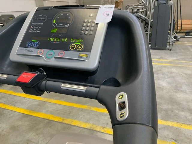 Technogym classic run 900 led loopband - afbeelding 5 van  6