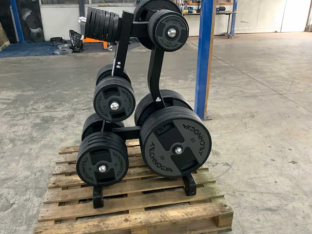 Technogym dumbells met element rek 8x20;12x10;8x5;6x2,5;8x1,25kg krachtstation - afbeelding 1 van  8