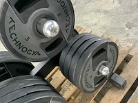 Technogym dumbells met element rek 8x20;12x10;8x5;6x2,5;8x1,25kg krachtstation - afbeelding 8 van  8