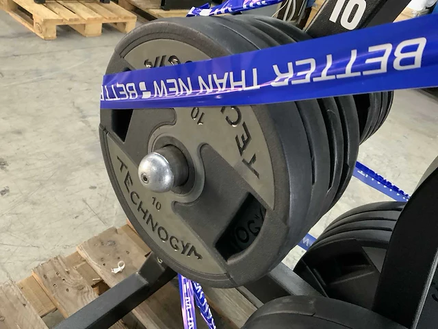 Technogym dumbells met element rek 8x20;20x10kg;4x5kg krachtstation - afbeelding 7 van  8