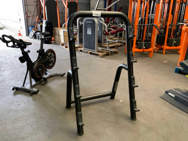 Technogym element 4 pair barbell rek krachtstation - afbeelding 2 van  3