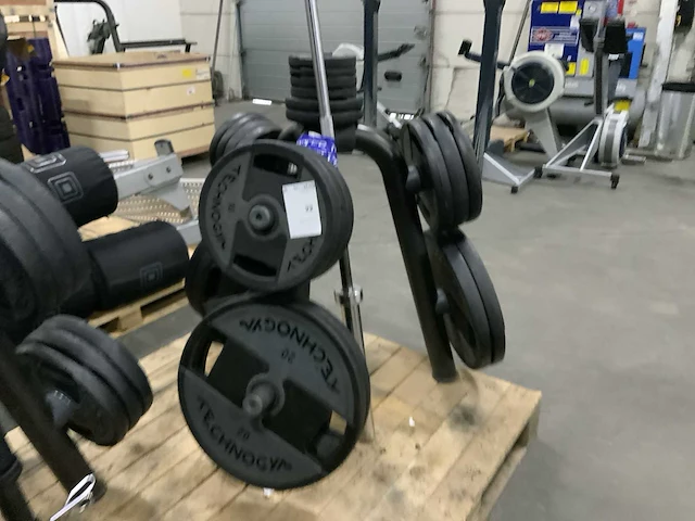 Technogym element 50mm rek 210kg schijven krachtstation - afbeelding 7 van  7