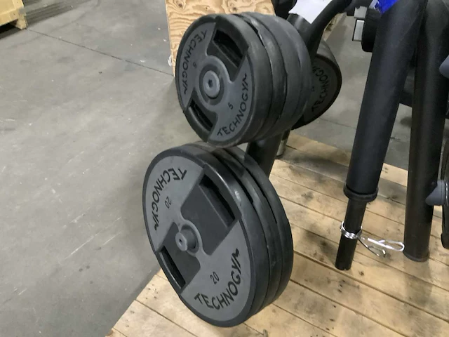 Technogym element 50mm rek 215kg schijven krachtstation - afbeelding 7 van  9