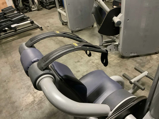 Technogym element abdominal crunch krachtstation - afbeelding 6 van  6