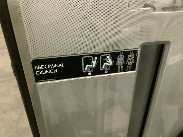Technogym element abdominal crunch krachtstation - afbeelding 3 van  6