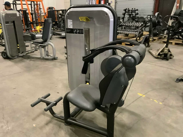 Technogym element abdominal crunch krachtstation - afbeelding 5 van  6