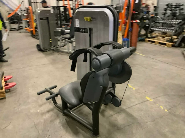Technogym element abdominal crunch krachtstation - afbeelding 6 van  6