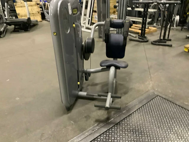 Technogym element abdominal crunch krachtstation - afbeelding 2 van  6