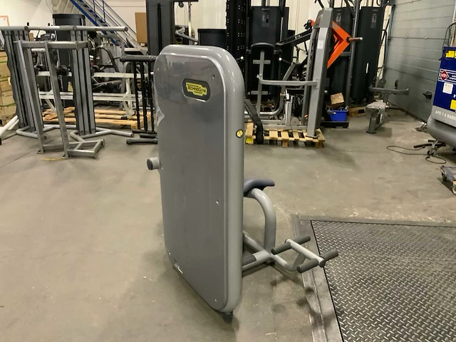 Technogym element abdominal crunch krachtstation - afbeelding 3 van  6
