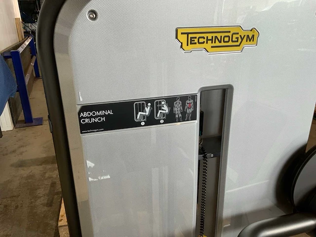 Technogym element abdominal crunch krachtstation - afbeelding 3 van  5